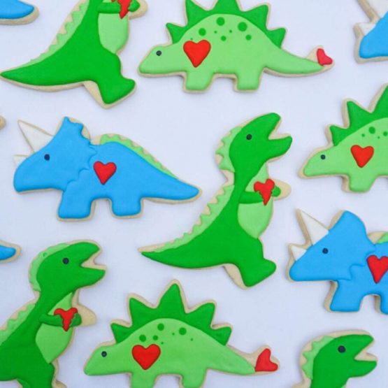Ann Clark Cookie Cutters 5-Piece Dinosaur Cookie Cutter Set with Recipe Booklet, Triceratops, Stegosaurus, T-Rex, Brontosaurus and Dinosaur Footprint - Image 4