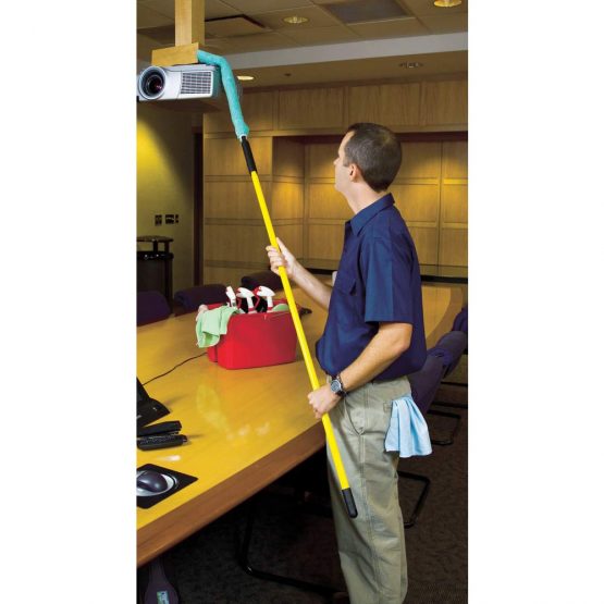Rubbermaid Commercial Products FGQ85000BK00, HYGEN Quick Connect Flexible Dusting Wand with Microfiber Sleeve - Black - Image 3