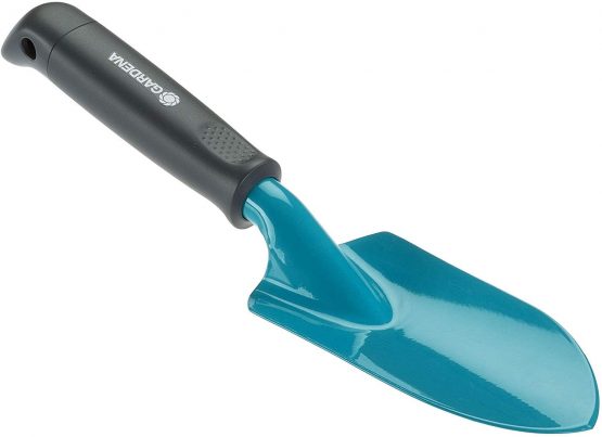 GARDENA Classic Hand Trowel: Universal spade for planting and transplanting in the garden and on the balcony, high-quality steel, corrosion-resistant, ergonomic handle, 8 cm working width (8950-20)