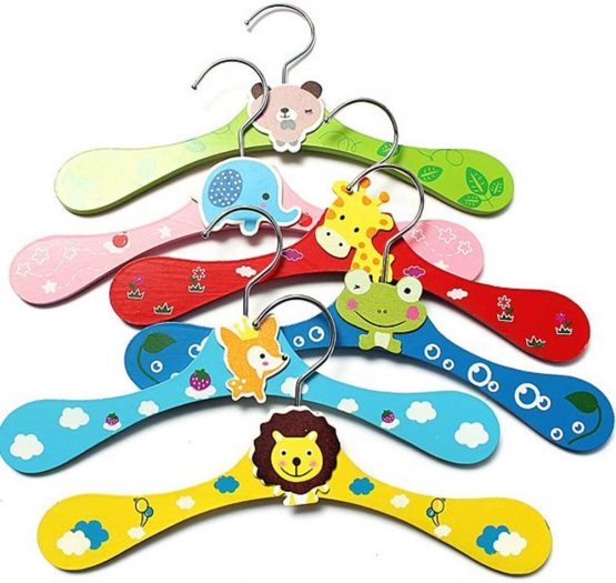 Cozywind Kids Clothes Hanger Non-Slip Wooden Set of 12 Cartoon Baby Clothes Hanger Animal Motifs, Multicolored - Image 4