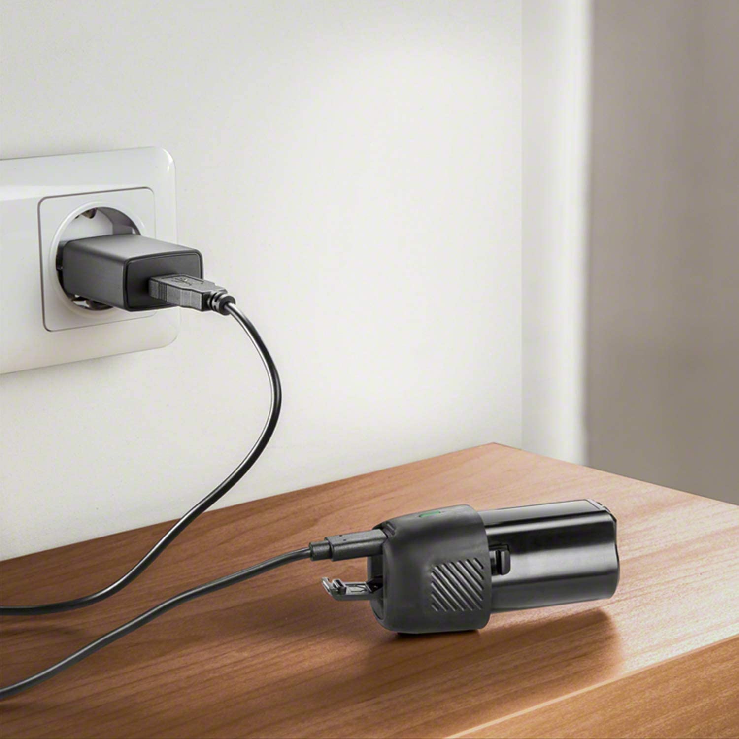 YouSeries Charger, Black - Image 3