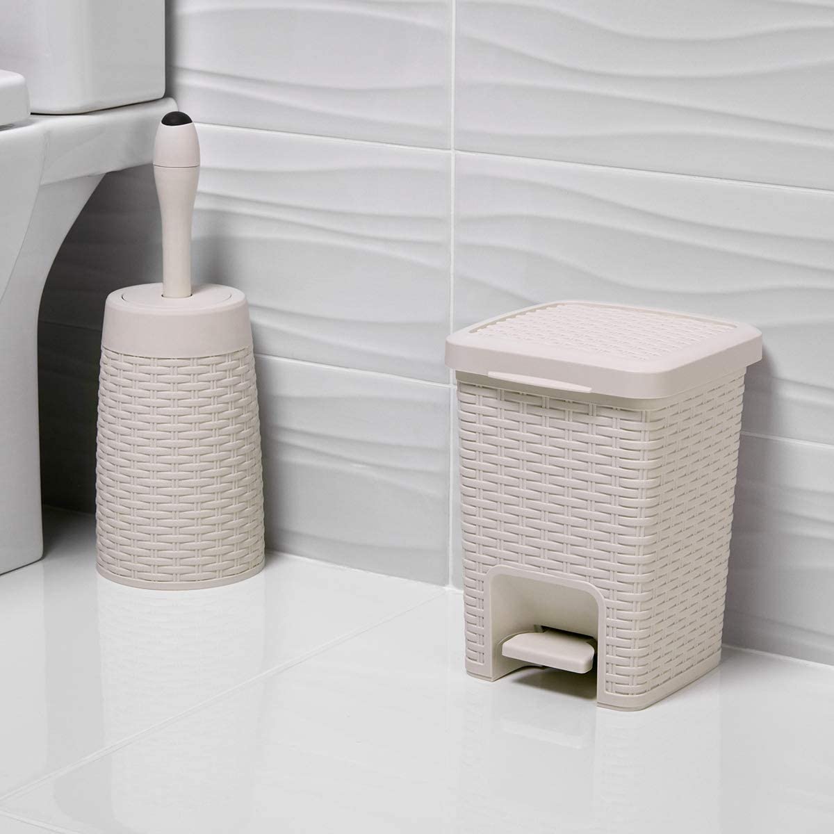 Addis 518145 Rattan Effect Square Bathroom Pedal Waste Trash Bin, 6 Litre, Cream, Calico Linen, Pedal Bin - Image 3