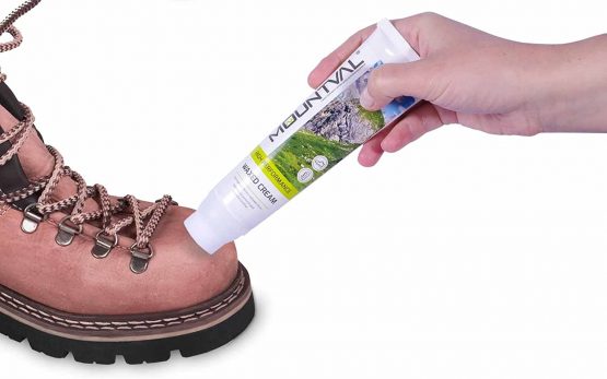 Mountval Waxed Cream, Nourishing And Waterproofing Cream For Leather Trekking Shoes, With Sponge Applicator - Image 3