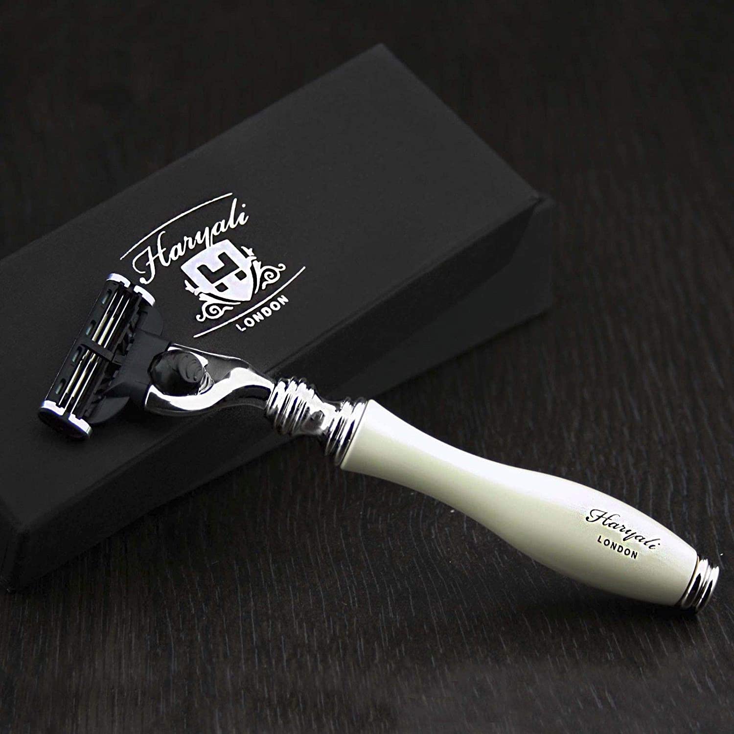 Haryali London Shaving Razor, 3 Edge Shaving Blade Shaving Razor, Elegant and Unique Design Women and Mens Razors for Shaving - Image 2