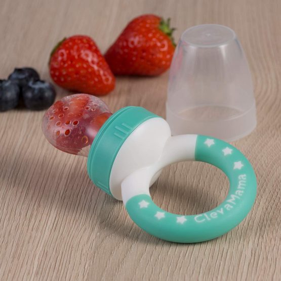 ClevaMama ClevaFeed Baby Fruit Feeder, Twin Pack of Pacifiers for Weaning and Teething with 2 Extra Silicone Teats (6 Months+) - 5 g - Image 4