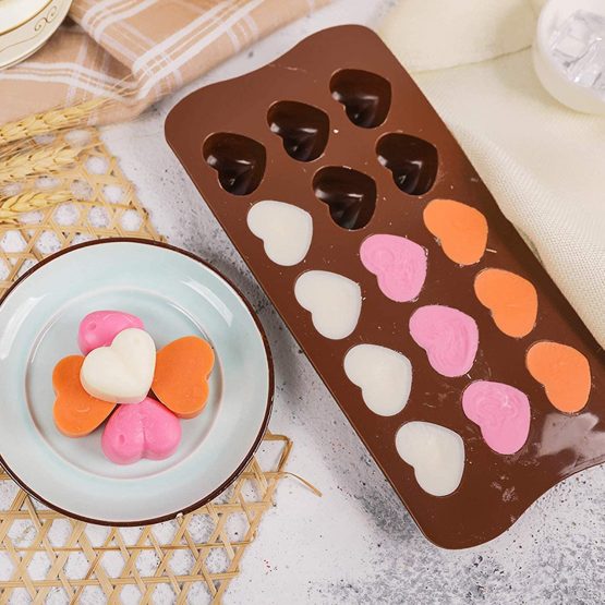 Deolven Silicone Chocolate Moulds,2 Pack Heart Shaped Candy Mould Silicone Molds for Wax Melt Non Stick Chocolate Bar Moulds for Valentine's Day Christmas Party - Image 3