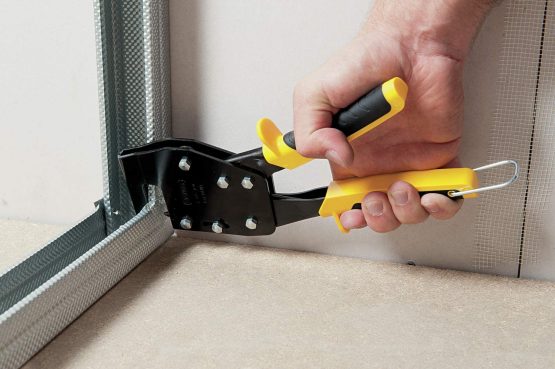 Stanley 1-69-100 Stud Crimper, Black/Yellow, 0.8 mm - Image 3
