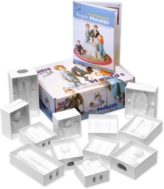 PME Family of Four People Moulds, Set of 24 Pieces - Image 2