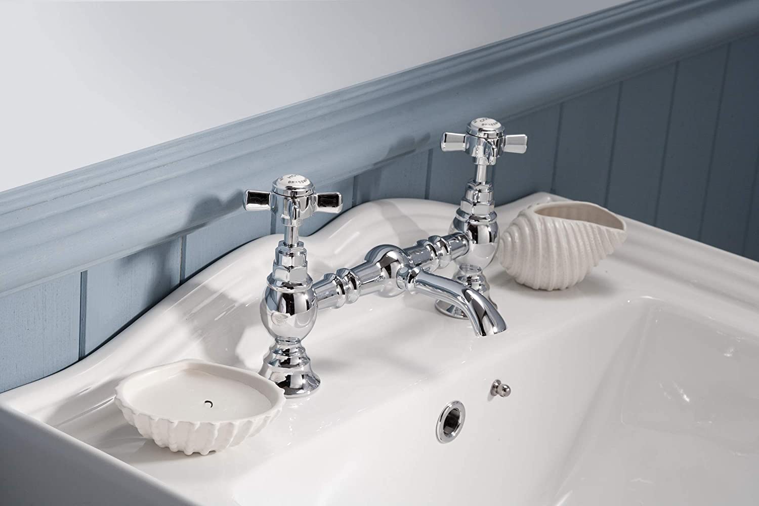 nuie I304X Beaumont Traditional Bathroom Crosshead Handle 1/2" Bath Shower Mixer Tap with Shower Kit, 282 x 220 x 165mm , Chrome - Image 4