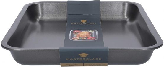 MasterClass 38 x 30.5 cm Roasting Tin with PFOA Free Non Stick, Robust 1 mm Thick Carbon Steel Sloped Open Roaster Tray - Image 4