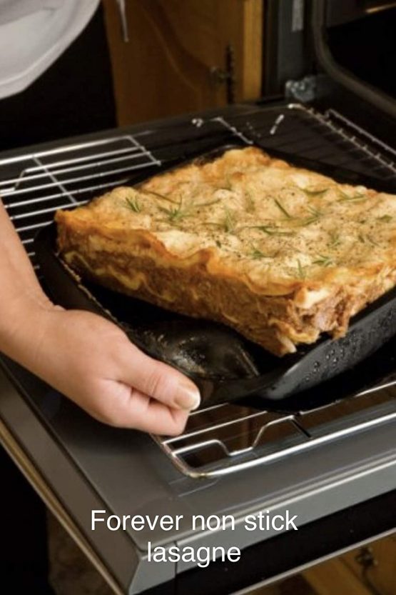 WellBake Square Cake/Lasagne Dish 9 inch. Superior Quality Non-Stick Silicone Bakeware + 10 Year Guarantee - Image 4