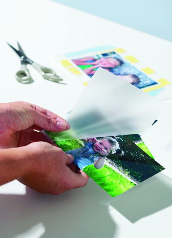 Fellowes Capture 83x113mm 125 Micron Glossy Laminating Pouches (Pack of 100) - Image 4