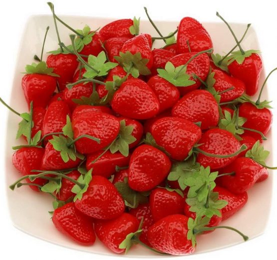 Gresorth 30pcs Artificial Lifelike Red Strawberry Decoration Fake Fruit for Home Party Table Christmas Display Photography Props