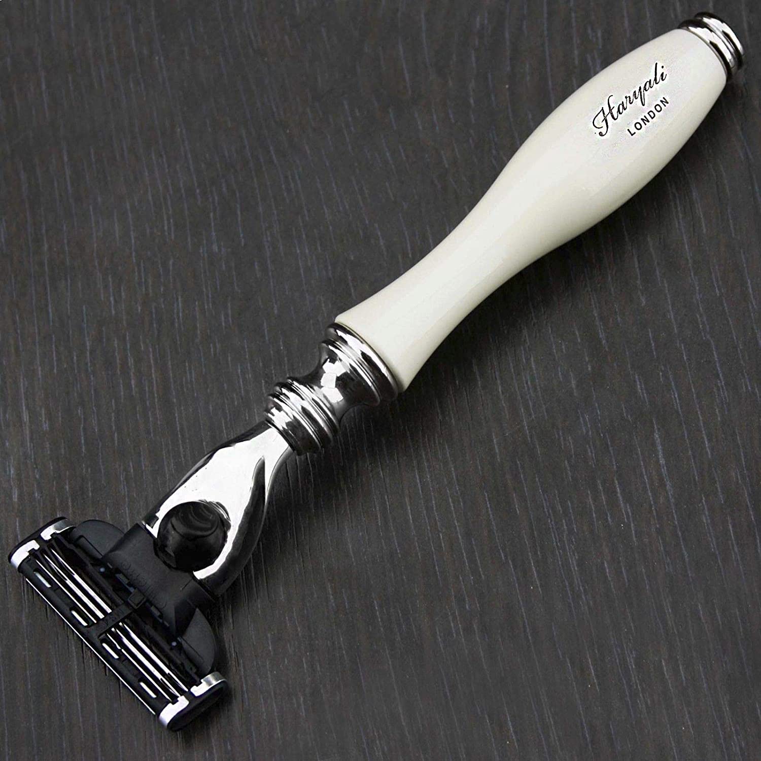 Haryali London Shaving Razor, 3 Edge Shaving Blade Shaving Razor, Elegant and Unique Design Women and Mens Razors for Shaving - Image 3