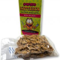 Garfield Kittibix catnip biscuits with Salmon