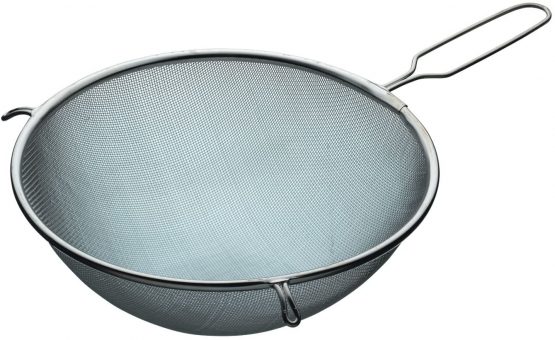KitchenCraft Extra Large Sieve with Handle, Tin-Coated Metal, 24 cm