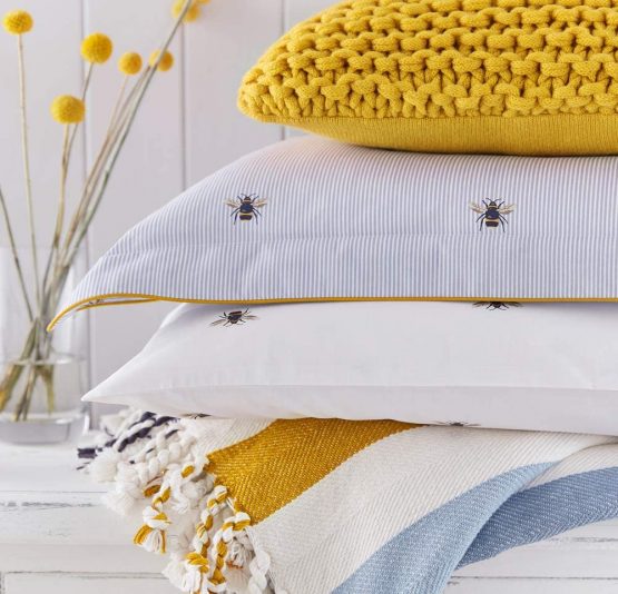 Joules Botanical Bee Pillow Case Standard Blue, 100 COTTON PERCALE