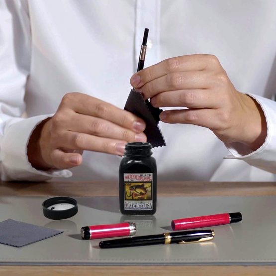 Noodler's Ink Black Bottled Ink Refill - Image 4