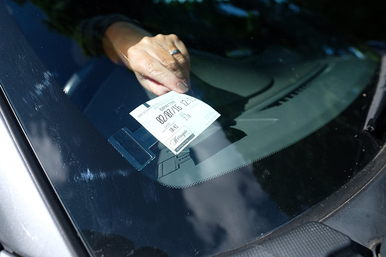 Tikettak Car permit and ticket holder Avoid parking fines 