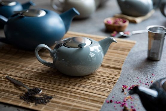 London Pottery Pebble Small Teapot with Infuser for Loose Tea, Stoneware, Grey, 2 Cup (500 ml) - Image 2