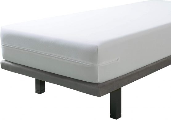 Velfont Anti-dust mite and Anti-bedbugs zipped mattress cover, waterproof and breathable | Anti-allergic encasement | Double size 135x190/200cm | 30cm Deep Skirt