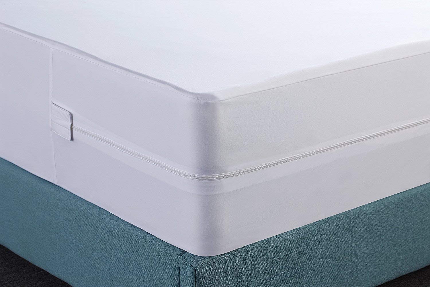 Utopia Bedding Premium Waterproof Mattress Encasement Single Bed (90 x 190 x 30 cm), Zippered Mattress Protector - Image 3