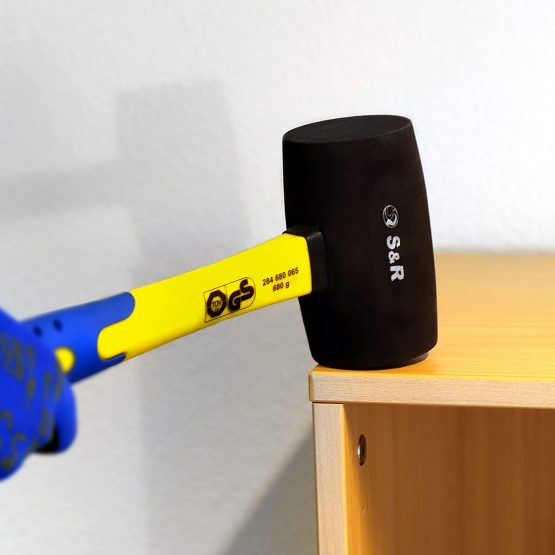 S&R Rubber Hammer Black 65 mm, 680g with Non-Slip fibreglass Handle - Image 4