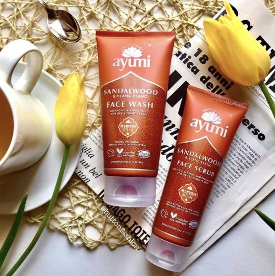 Ayumi Sandalwood & Ylang Ylang Face Scrub. Vegan, Cruelty-Free, Dermatologically-Tested, 1 x 125ml - Image 2