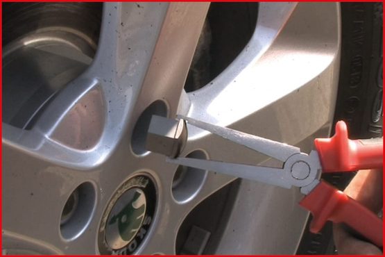 KS Tools 150.2023 Wheel nut cap pliers, 200mm - Image 3