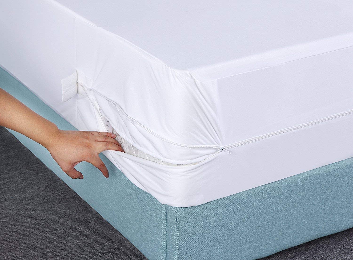 Utopia Bedding Premium Waterproof Mattress Encasement Single Bed (90 x 190 x 30 cm), Zippered Mattress Protector - Image 4