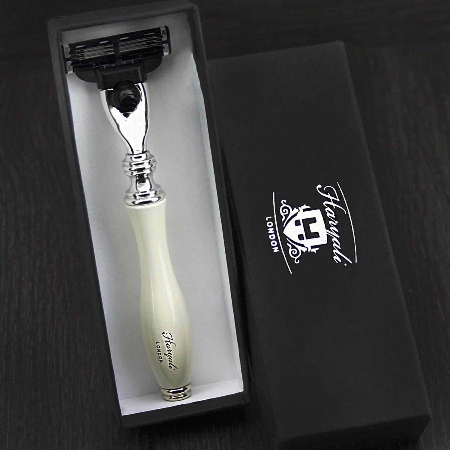 Haryali London Shaving Razor, 3 Edge Shaving Blade Shaving Razor, Elegant and Unique Design Women and Mens Razors for Shaving - Image 4