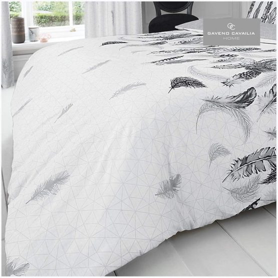 Easy Care Duvet Cover Printed Quilt Set Reversible Bedding, King, White - Image 4