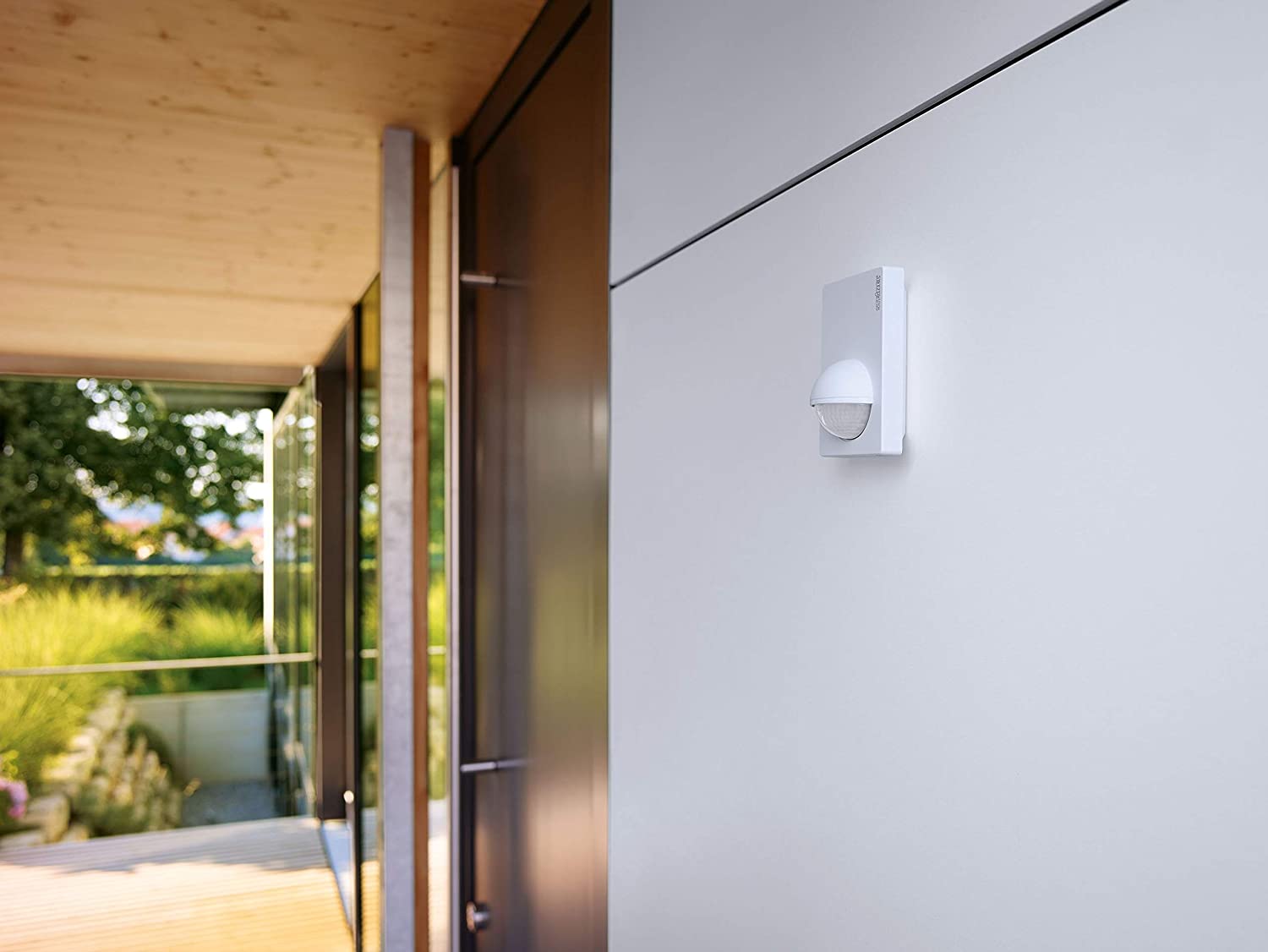 Steinel Motion Sensor IS 180-2 White, PIR Motion Detector, 12 m Reach, max. 1000 W for 6 LED Lights, Twilight Switch - Image 3