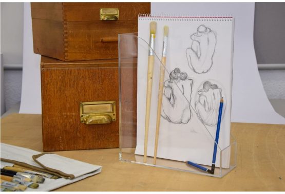 Acrylic Magazine Rack, DIN A4 Transparent - Image 4