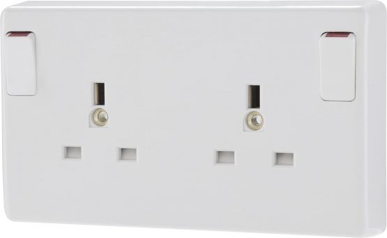 BG Electrical 822CON-01 Double Switched Converter Power Socket, White Moulded, 13 Amp