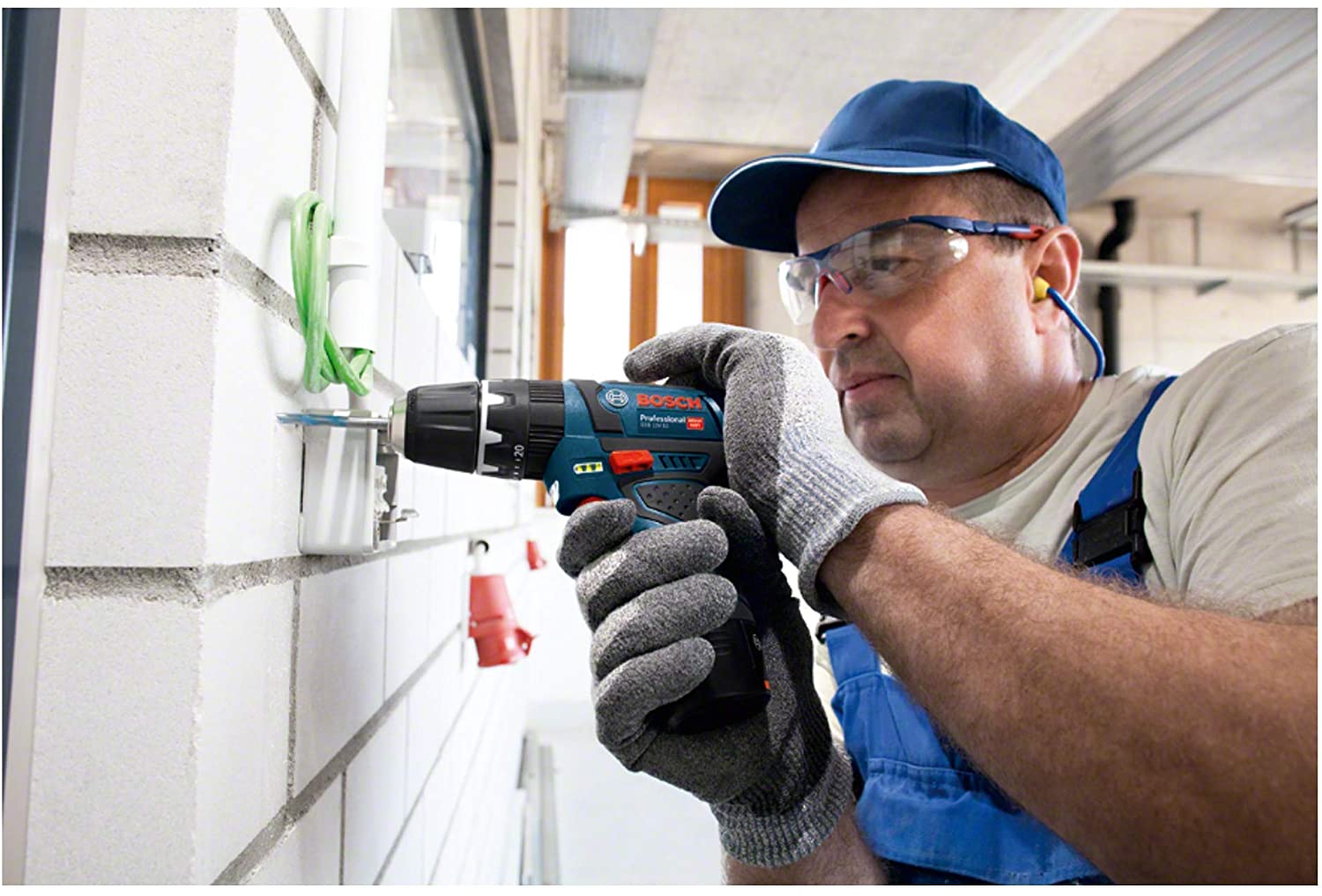 Bosch Professional 12V System GSB 12V-15 Cordless Combi Drill (Without Rechargeable Battery and Charger), Blue, Bare Tool - Image 4