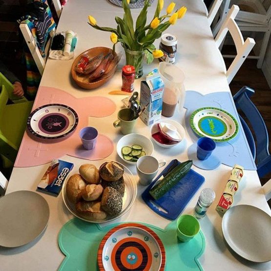Specifications: 2Pcs Kids Place Mats Silicone Bear Shape Table Place Mats 46.5 x 27.5CM Heat Resistant Non-Stick Baby Feeding Plate for Toddlers, Kids, Infant(Pink, Blue) - Image 4