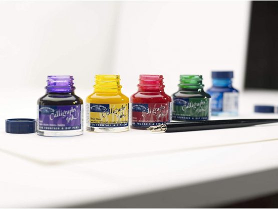 Winsor and Newton Calligraphy Ink 30ml 222 Dark Blue (Bttl) - Image 3