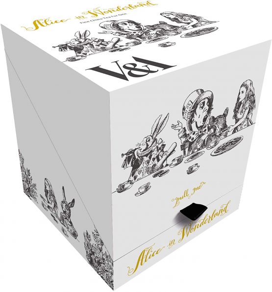 V&A Alice in Wonderland Tea for One Teapot and Cup Set in Gift Box, Fine China, White, 250 ml - Image 4