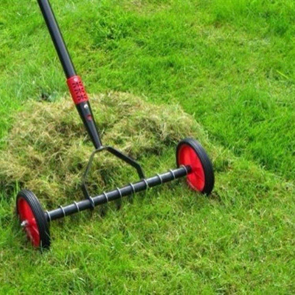 Darlac Lawn Scarifier, Manual Lawn Scarifying Tool for Gardens Telescopic Handle 97cm-1.5m, Lawn Thatch and Moss Removal - Image 3