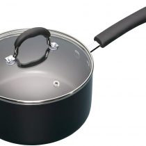 MasterClass KCMCSAUPAN20 Aluminium Non-Stick Enamel Saucepan With Lid, 20 cm (8"), Black