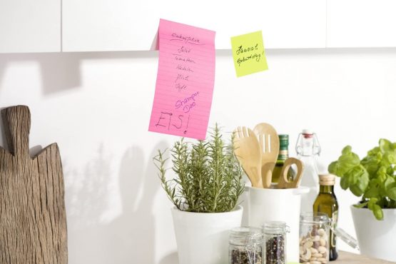 Post-it Super Sticky Note Pad, Lined Neon Colours, 101 x 152 mm (Pack of 3 Pads, 45 Sheets Per Pad),46453SSA - Image 4