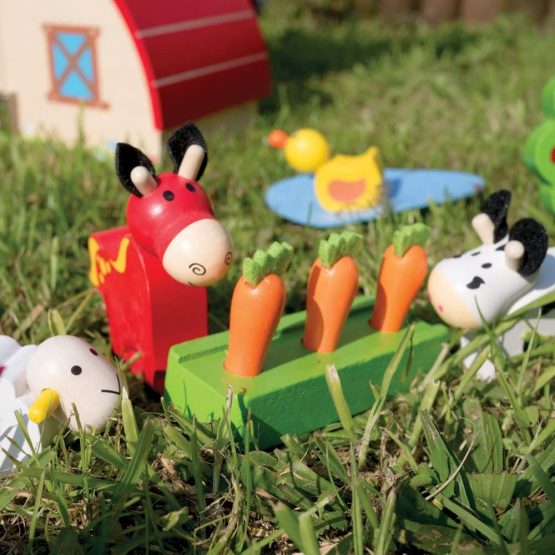 Bigjigs Toys Mini Wooden Farm Playset with Accessories - Image 4