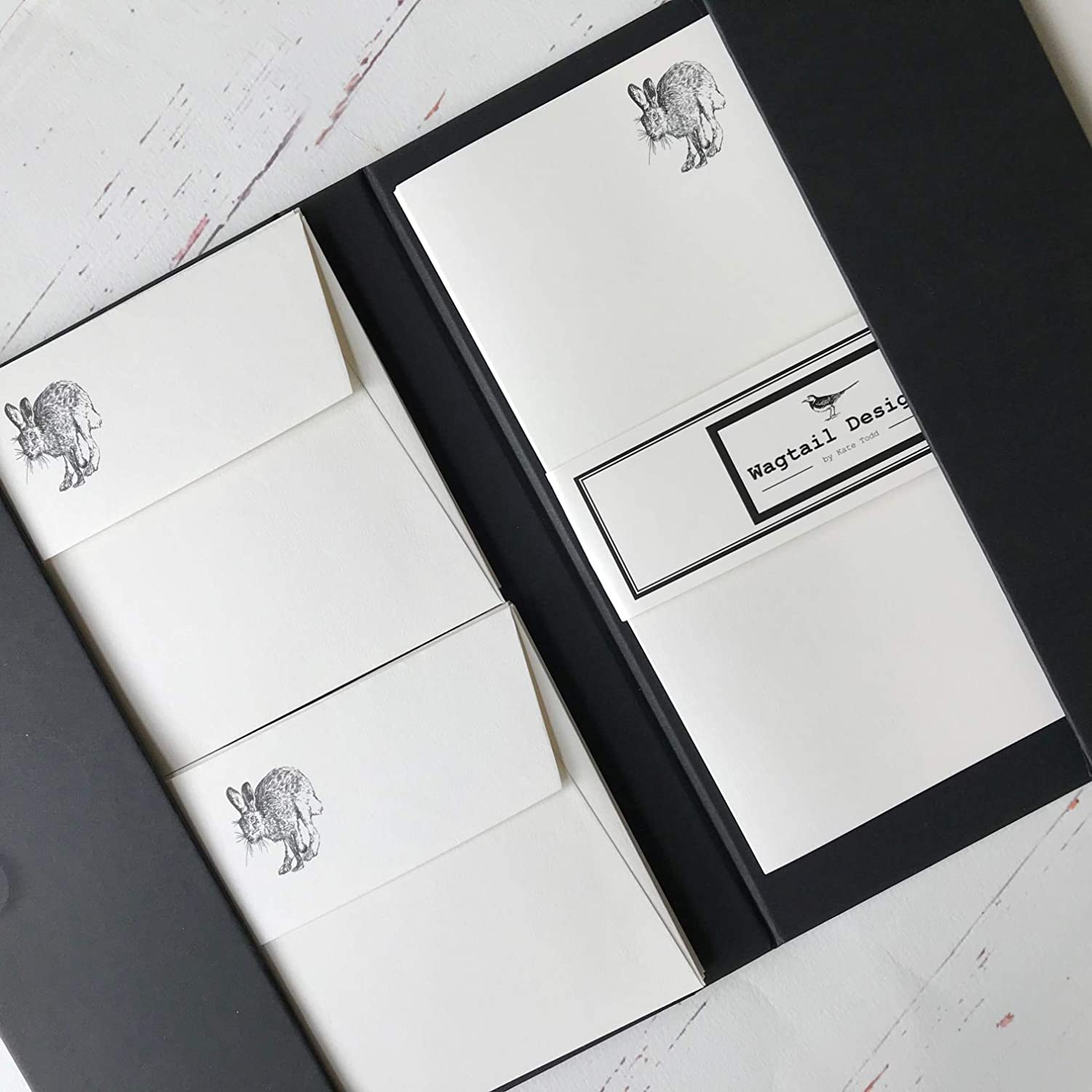 Wagtail Designs Writing Paper Gift Set including a Hare Illustration in a Lovely Black Box with Ribbon (18 Sheets and 18 envelopes) - Image 2