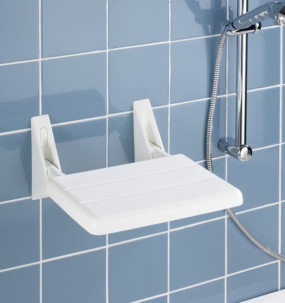 Wenko 17937100 32 x 36 x 19 cm Secura Plastic Folding Shower Seat, White - Image 2