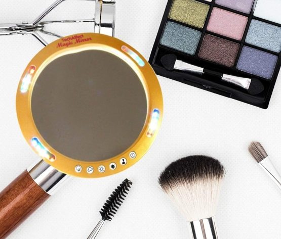 Illuminated Mirror - Light up Makeup Mirror for Handbag or Travel - Image 2