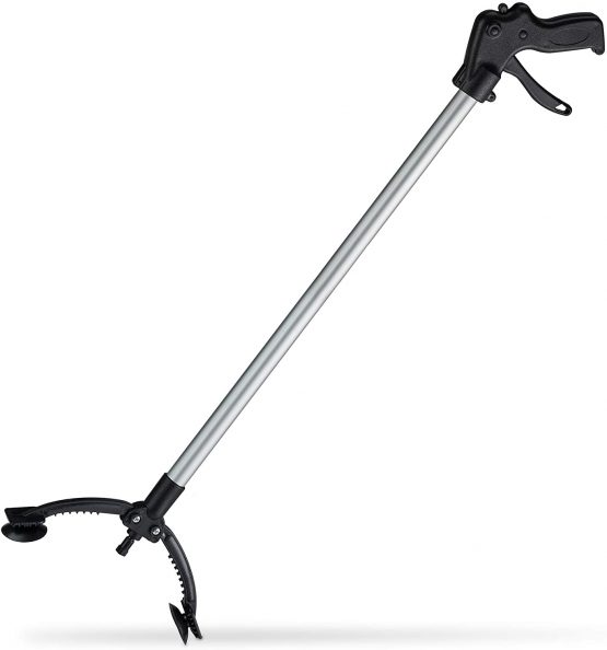 Relaxdays Grip & Grab Aid, No Bending, Reacher, Picking & Reaching Up, Aluminium, Plastic, 88 cm, Black/Silver, 88 x 15.5 x 3.5 cm