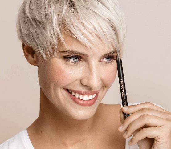 APRICOT Black Lash Growth 2-in-1 Eyeliner with "a lalala long" eyelash serum. Made in Germany - long lashes and perfect eyeliner in one! Clinically proven efficacy! GERMAN INNOVATION AWARD WINNER - Image 3