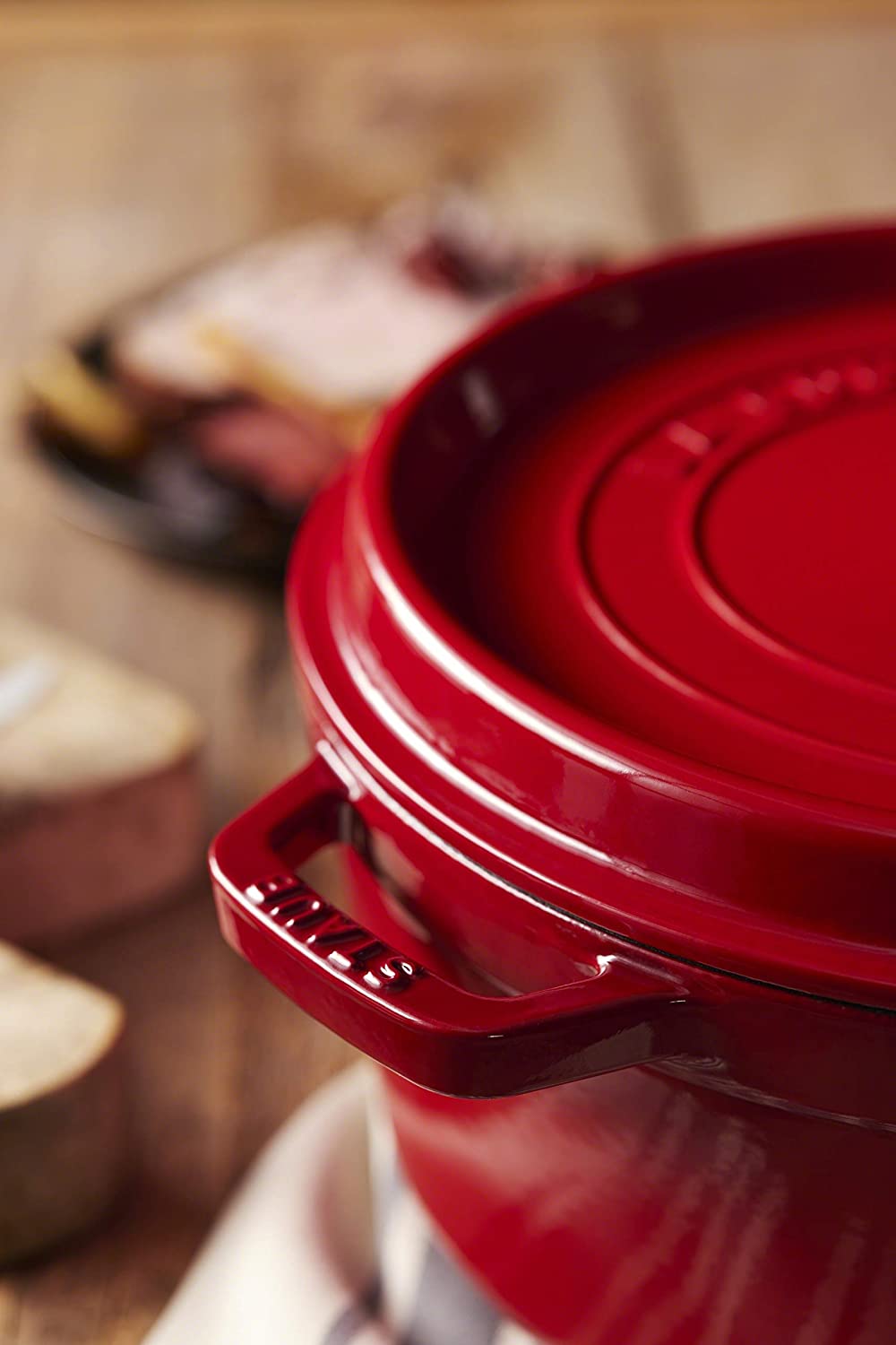 STAUB 1004199 Cast Iron Roaster/Cocotte, Round, 18 cm, 1.7 L, Cherry Red - Image 2