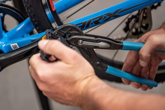 HAZET 760-2 260 mm Universal Pliers - Multi-Colour - Image 2